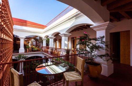 Calzada Madero Hotel | Hotel Ayook