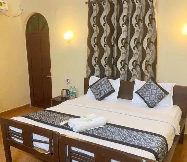 Saunta Vaddo Hotel | Hotel Baga Sea Blue
