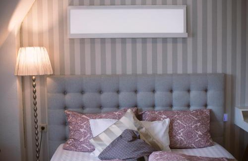 Wurzburg City Centre Hotel | Hotel Barbarossa Garni