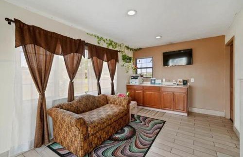 Beeville Hotel | Hotel Beeville -US 181