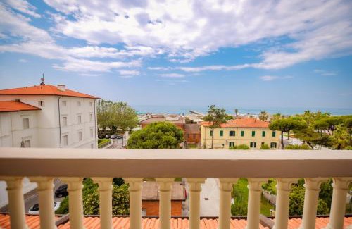 Forte dei Marmi Hotel | Hotel Belvedere