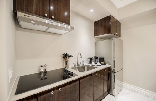 Downtown Montreal Hotel | Hotel Birks Montreal