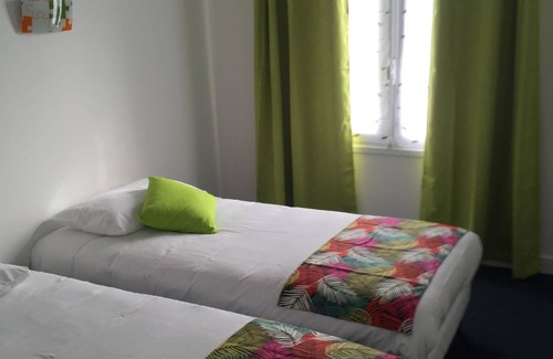 Royan Hotel | Hotel Bistrot de la Place