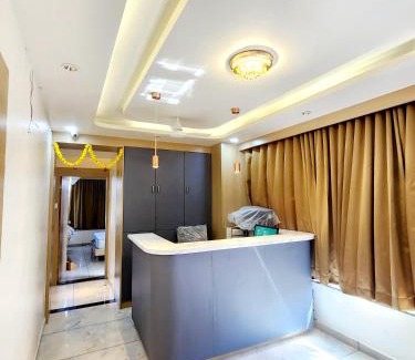Vadodara House | Hotel BK Palace AC Rooms