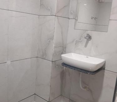 Vadodara House | Hotel BK Palace AC Rooms