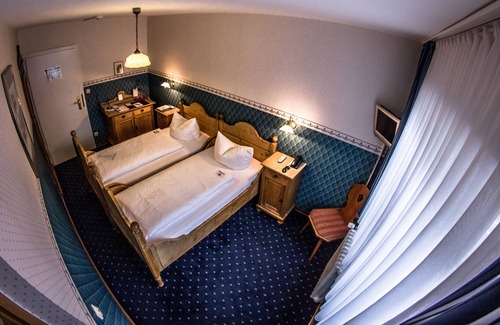 Adenau Hotel | Hotel Blaue Ecke