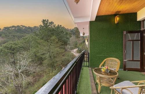 Dharampur Apartment | Hotel Blissful Dreams Kasauli