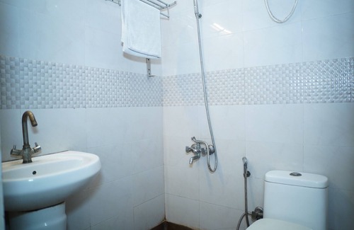 New Delhi Hotel | Hotel Blue Sky By Admire Stays