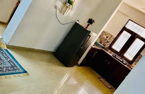 Jagatpura Apartment | Hotel & BNB Solanki Residency Jaipur