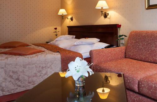 Osiedle Centrum Hotel | Hotel Branicki