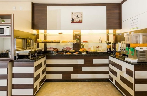 Praia da Armacao do Itapocoroi Hotel | Hotel Brasil