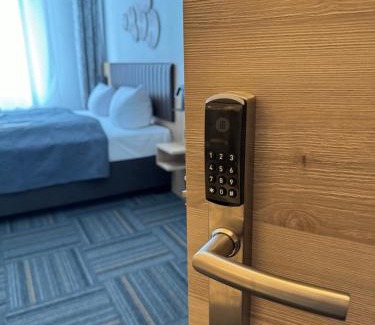 Wilmersdorf Bed & Breakfast | Hotel Bregenz