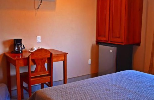 Puntarenas Hotel | Hotel Cabinas Midey