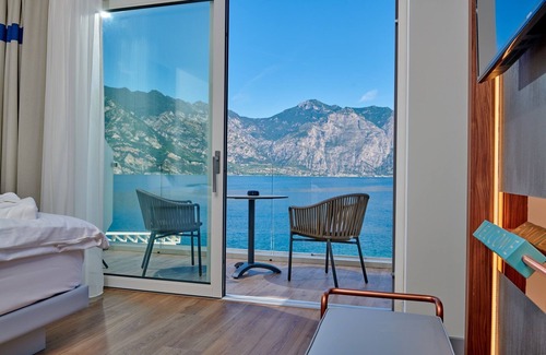 Malcesine Old Town Hotel | Hotel Castello Lake Front