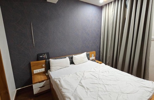 Halvad House | Hotel Center Point Guesthouse