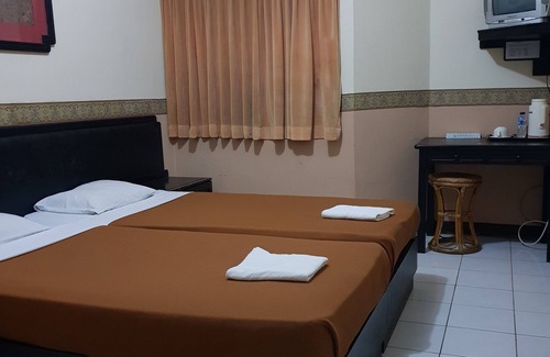 Cisarua Hotel | Hotel Cisarua Indah