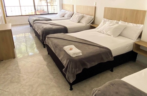 Laureles - Estadio Hotel | HOTEL COLORES BOUTIQUE