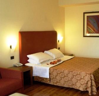Santa Maria degli Angeli Hotel | Hotel Cristallo di La Rosetta Srl