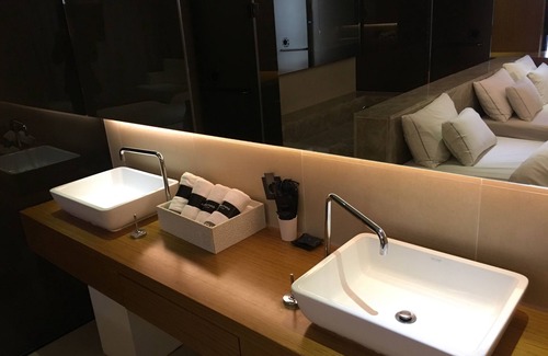 Yeon-dong Hotel | Hotel Cullinan Jeju
