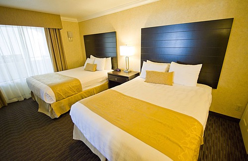 Guasti Hotel | Hotel d’Lins Ontario Airport