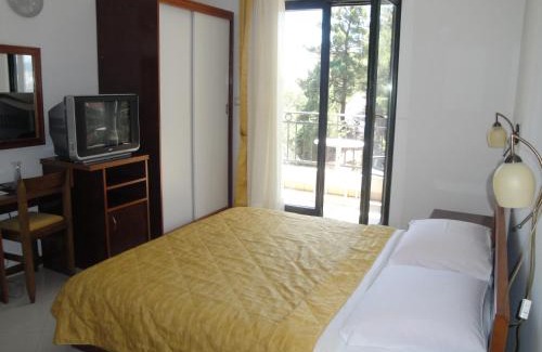 Petrovac Hotel | Hotel Danica