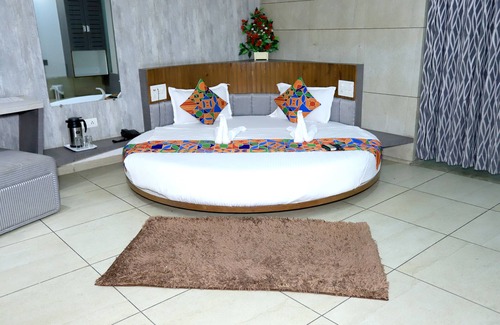 Ahmedabad Hotel | Hotel darshan naroda