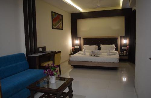 Bhopal Hotel | Hotel Dayal Shree Paradise