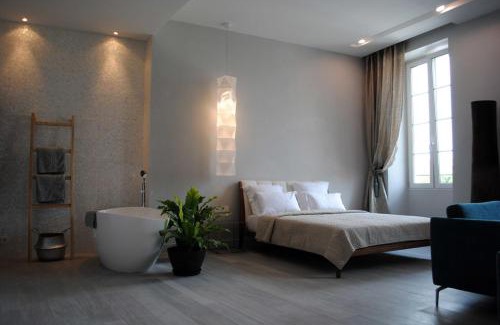 Old Town Hotel | Hotel De La Mer