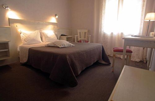 Valras-Plage Hotel | Hotel De La Plage