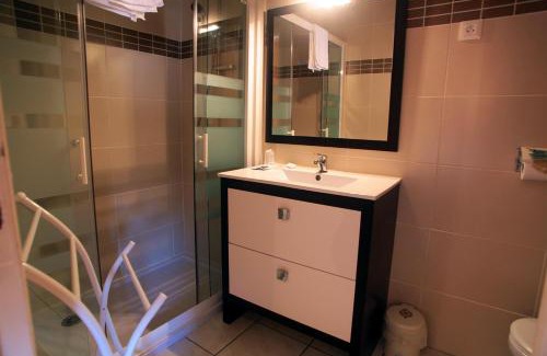 Valras-Plage Hotel | Hotel De La Plage