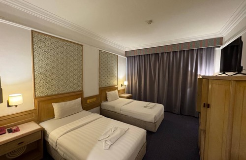 Downtown Kota Kinabalu Hotel | Hotel DeLeeton