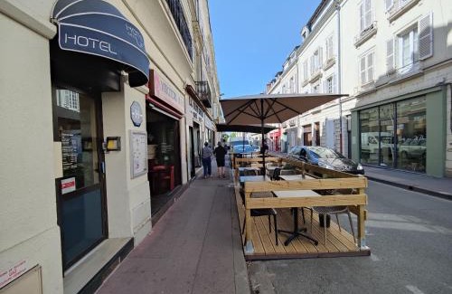 Downtown Angers Hotel | Hotel Des Lices - Angers
