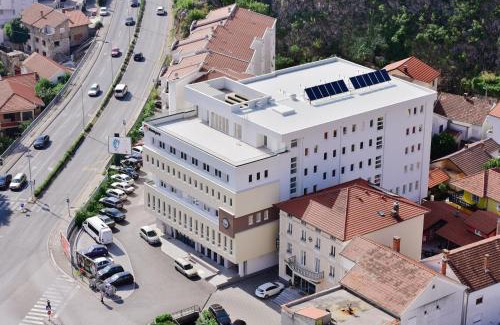Mostar Bed & Breakfast | Hotel Dompes