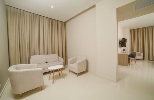 Alto Prado Hotel | Hotel Dorado Plaza Alto Prado