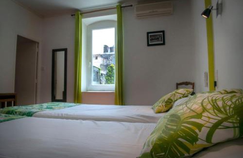 Arles City Centre Hotel | Hotel Du Forum