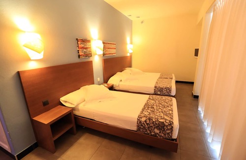 West End Hotel | Hotel Es Mitjorn