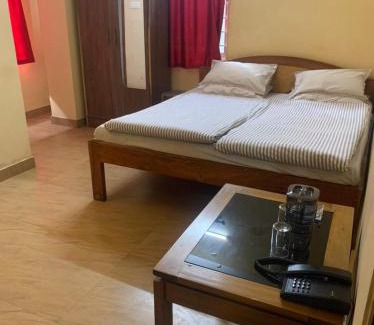 Central Pune Hotel | Hotel Everest Inn By WB Inn