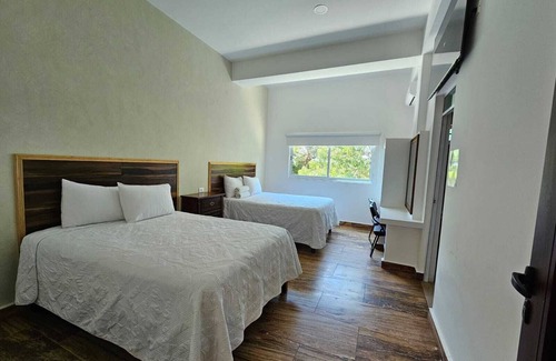 Brisas de Zicatela Hotel | Hotel Familiar Abejac
