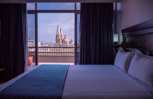 Downtown Guadalajara Hotel | Hotel Fenix