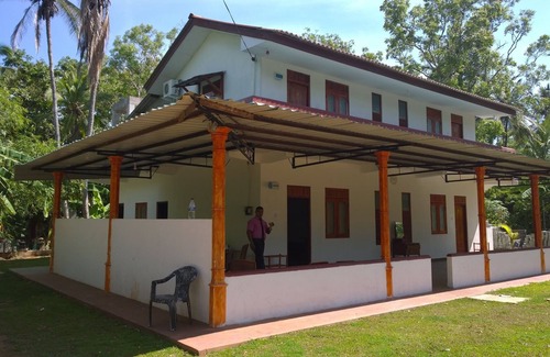 Anuradhapura Hotel | Hotel Flamingo