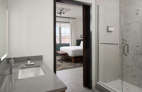 Macon Hotel | Hotel Forty Five, Macon, a Tribute Portfolio Hotel