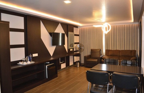 Tiruchirappalli Hotel | Hotel Free Birds