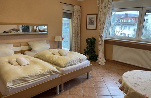 Arnsberg Bed & Breakfast | Hotel Gambrinus Arnsberg
