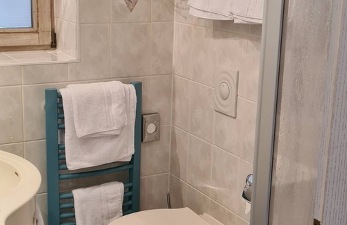 Altstadt Hotel | Hotel Garni Am Ellinger Tor