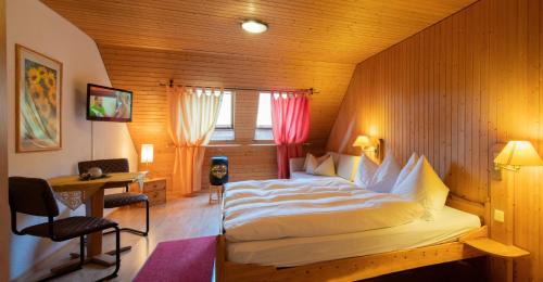 Ruegsau Hotel | Hotel Garni Bären Rüegsau