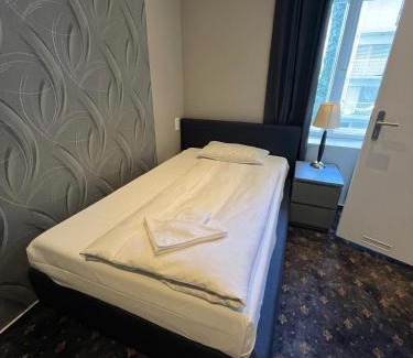 Wilmersdorf Hotel | Hotel Gasteiner Hof