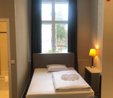 Wilmersdorf Hotel | Hotel Gasteiner Hof