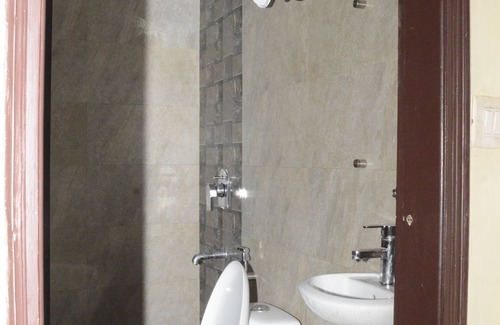 Mahipalpur Extension Hotel | HOTEL GLOBAL STAY Near Delhi Airport