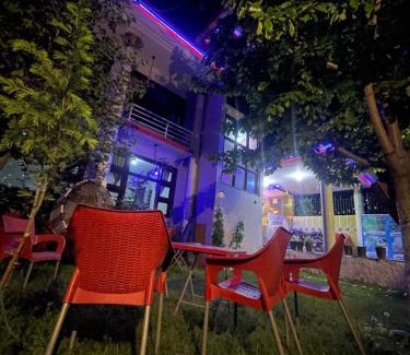 Azad Kashmir House | Hotel Golden Eyes & Restaurant