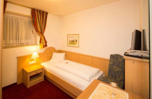 Bressanone Hotel | Hotel Goldenes Roessl-adults only